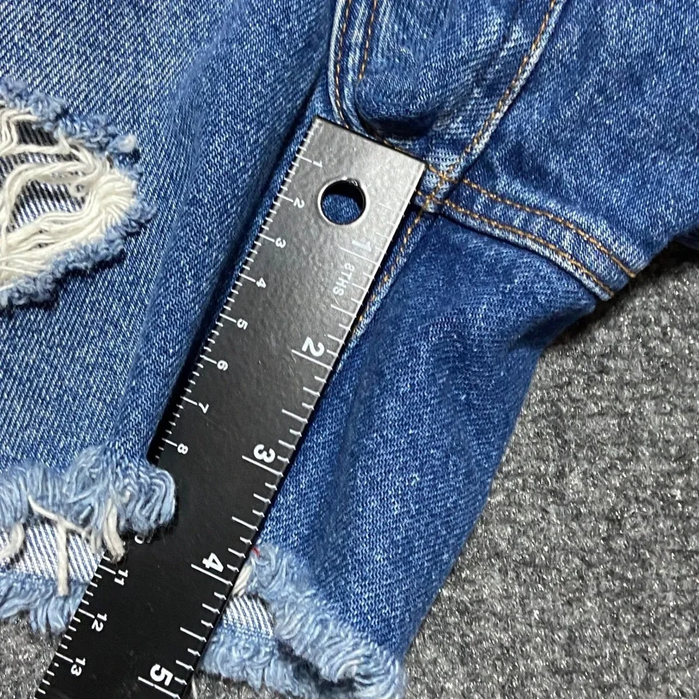Abercrombie & Fitch High Rise Distressed 4